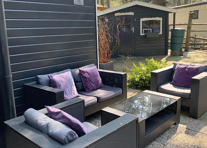 'back To Nature' Bospark Ijsselheide Veluwe Chalet *