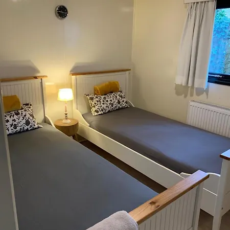 'back To Nature' Bospark Ijsselheide Veluwe Chalet